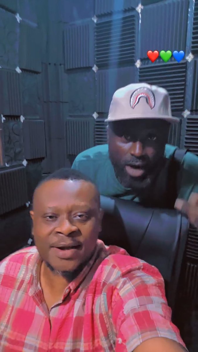 Barosky back in Ghana 🇬🇭? Legendary Ghanaian music producer Appietus spotted in the studio with veteran Afro Ragga dancehall musician Barosky, who was recently reported stranded in Europe. They seem to be cooking a new song. Will you patronize it?