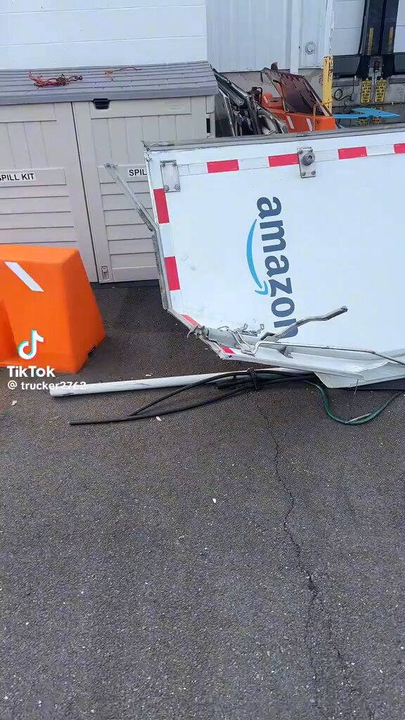 This dock has a collection of Amazon trailer doors