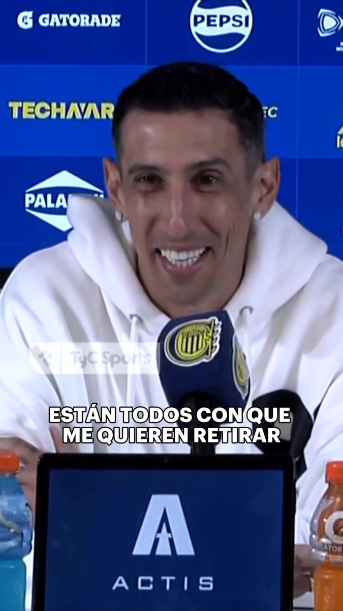 "ESTÁN TODOS CON QUE ME QUIEREN RETIRAR" 😅 Ángel Di María contó los motivos por los que llamó a conferencia de prensa y aclaró los rumores sobre su futuro.