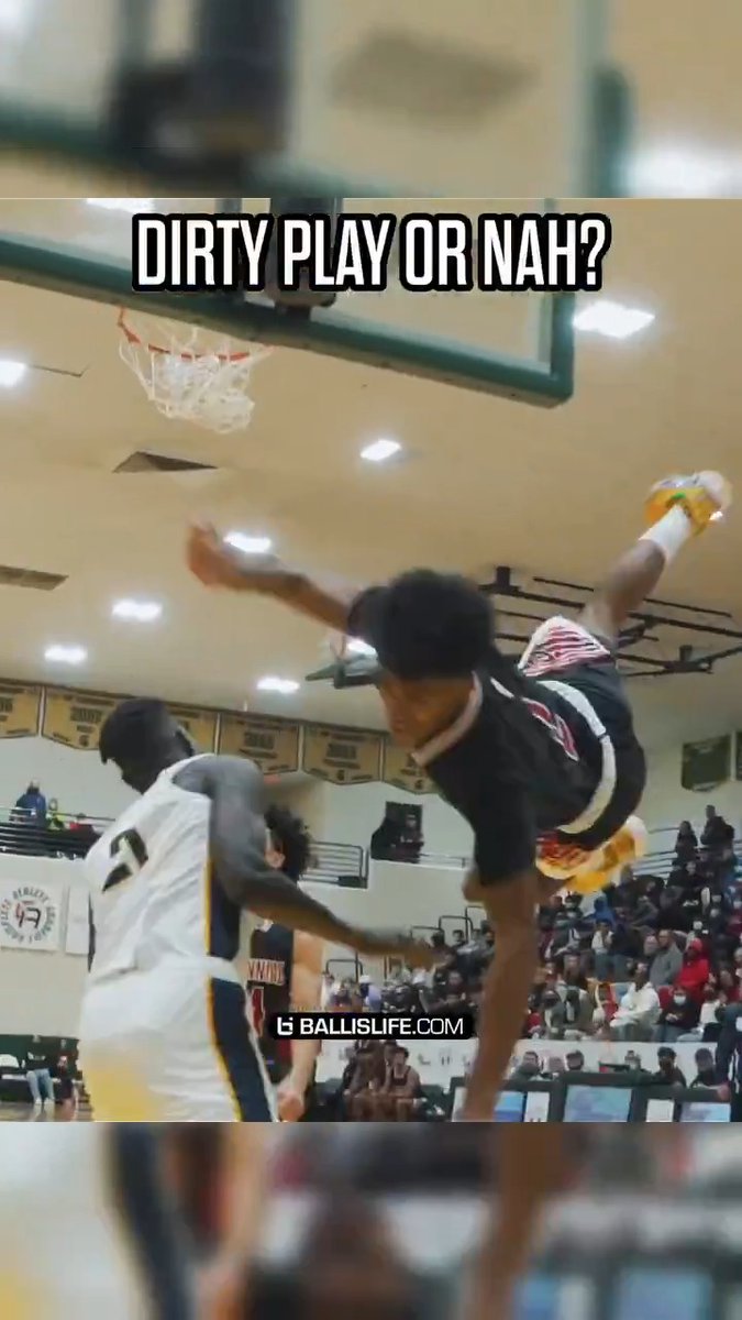 Was this play CLEAN or DIRTY?? 😬