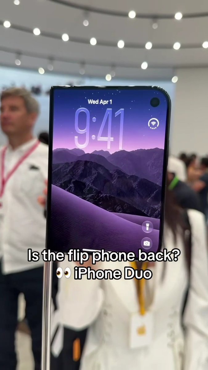 Apple's new foldable phone, up close and personal. 👀 📱