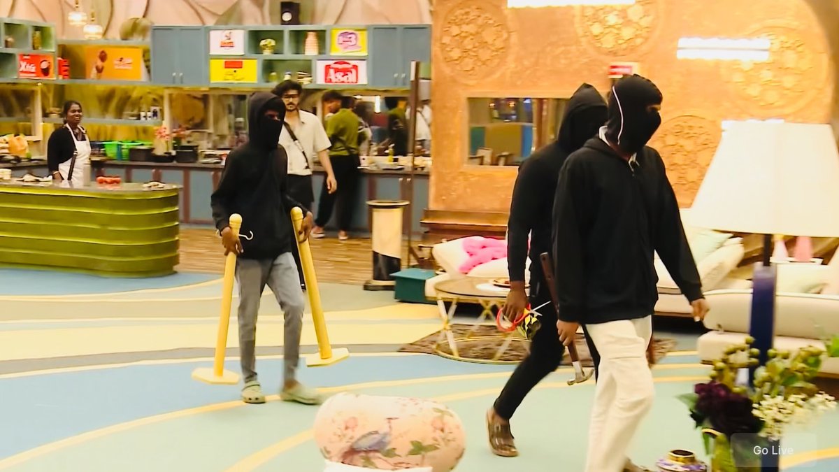 Yenna yaa nadakkudhu Ingaa😱 We didn’t expect this😨💯 #VijaySethupathi #BiggBossTamilSeason10 #BiggBossSeason10Tamil #BiggBoss10 #BiggBossTamil #BB10 #BiggBossSeason10 #BBTamil10