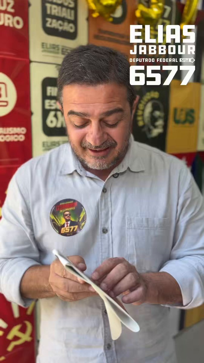 Pessoal, muitos de vocês pediram nosso adesivo. Vocês do Rio podem vir aqui no nosso Comitê Central da Sacadura Cabral, 113. Caso morem longe, nossa equipe pode te enviar o nosso kit de material pelo link: