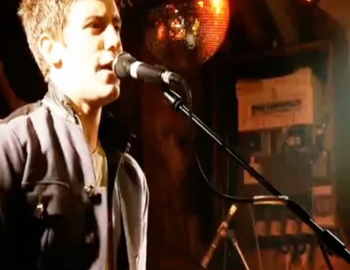Before becoming a WWE Superstar, Joe Hendry was grinding across the world in his band called ‘LOST IN AUDIO’ You love to see how far he has come now. 🔥