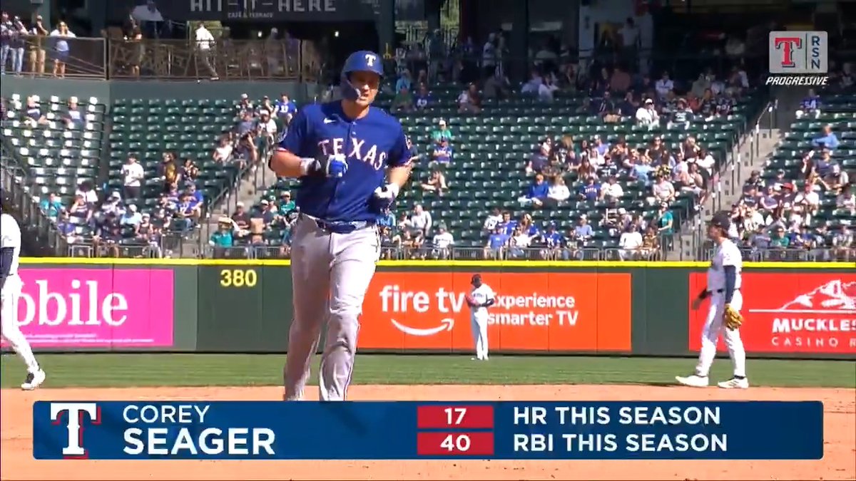Three straight games with a Seager Smash 💪