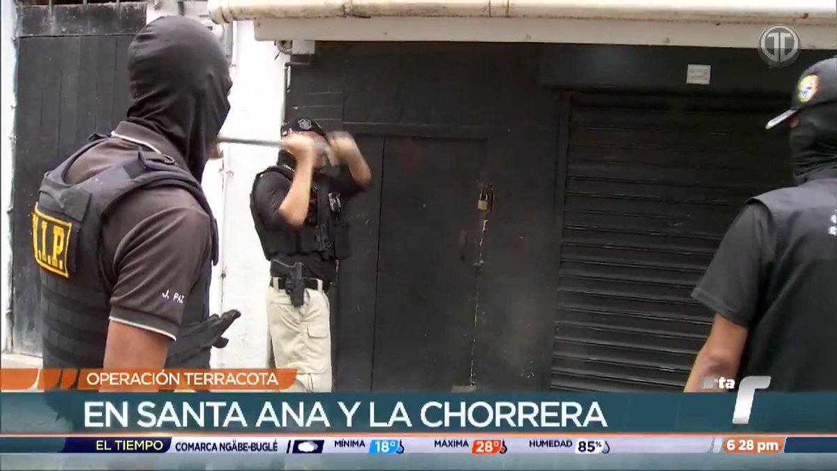 Cuatro personas, tres de nacionalidad venezolana y una panameña, fueron aprehendidas por las autoridades durante diligencias de allanamiento desarrolladas en locales ubicados en el corregimiento de Santa Ana y el distrito de La Chorrera, como parte de una investigación relacionada con la recepción de dispositivos tecnológicos denunciados como robados o hurtados.