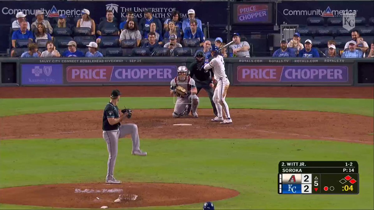 A Bobby Witt Jr. moonshot grabs the lead back!