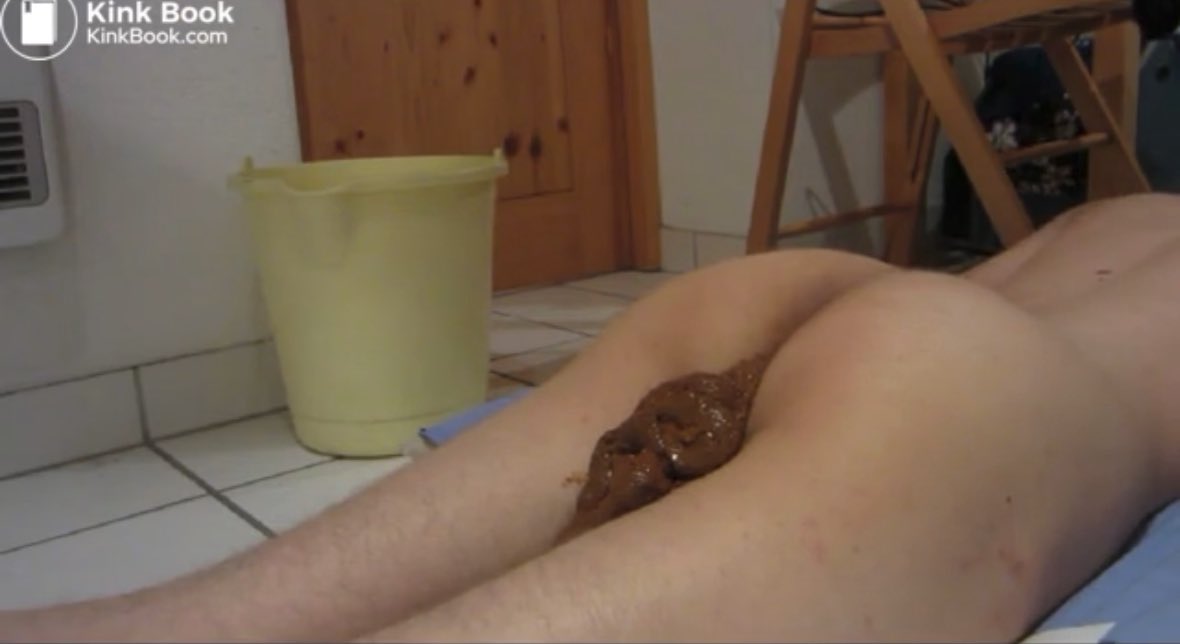 Boy shitting between your legs and smearing the shit all over his ass. 🥵💩 #gayscat #gaypoop #shitting #shit #poop #pooping #farting #boyfart #boyshit #boyshitting #boypooping #pooppanty #shitpanty #boyshitpanty #cagando #merda #cocô