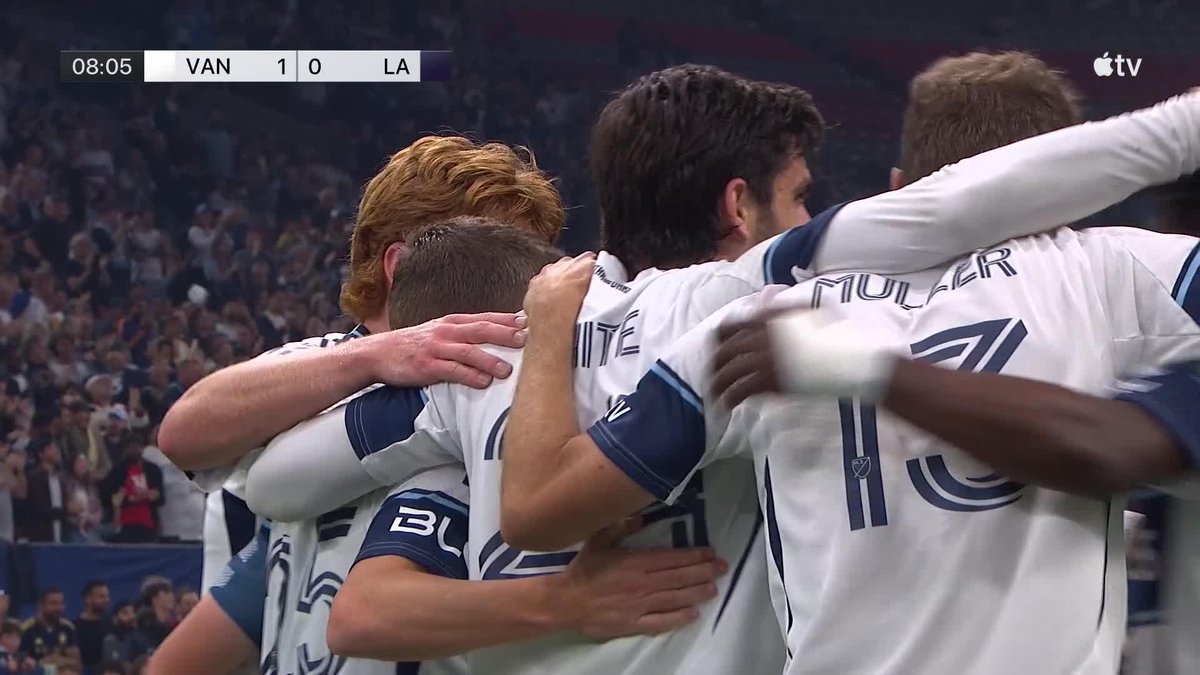 Vancouver WHAT 😱 Quick throw, first touch pass and stunning strike from Brian White for the opener! 📺 Apple TV:
