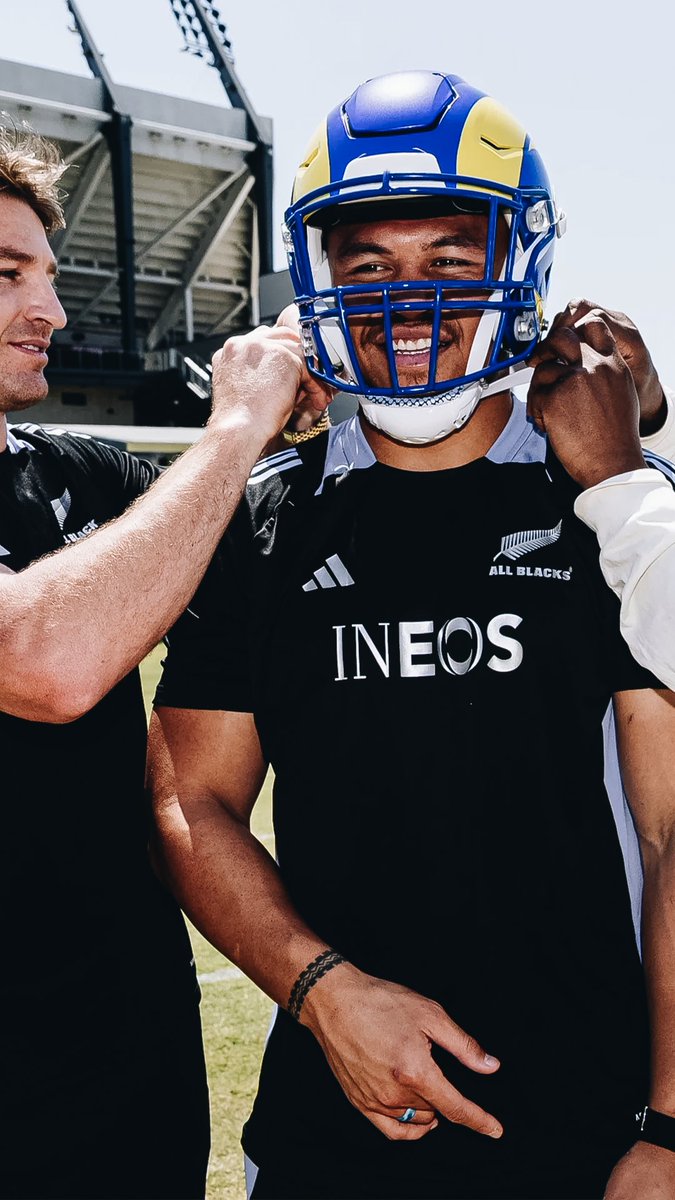 Could an All Black cut it in the NFL? 🤷‍♂️🏈 Watch the latest episode of 𝑰𝒏𝒔𝒊𝒅𝒆 𝒕𝒉𝒆 𝑩𝒍𝒂𝒄𝒌 𝑱𝒆𝒓𝒔𝒆𝒚 now 👉