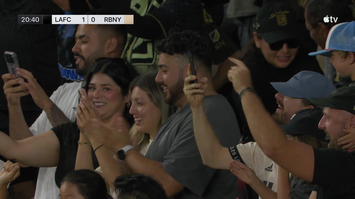 17-year-old Jude Terry gives LAFC the lead! 📺 Apple TV: