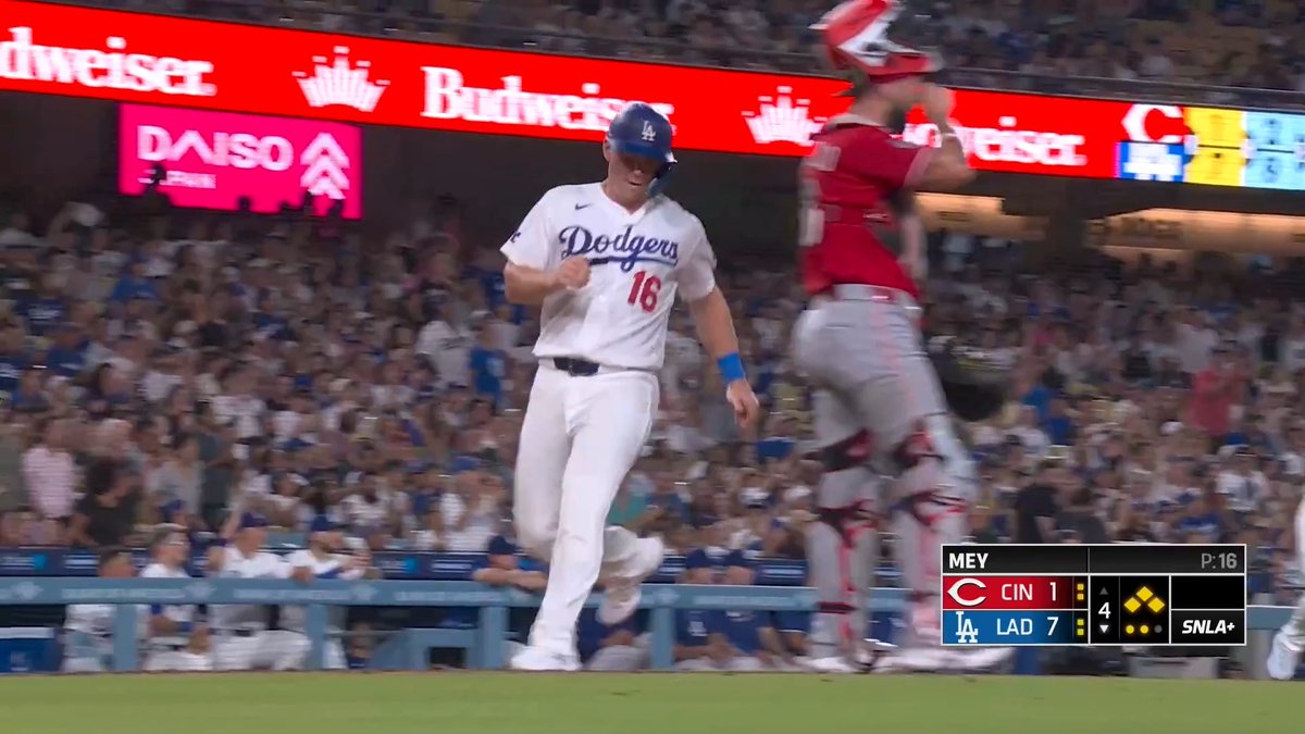 Six runs in the fourth! Dodgers x ampm