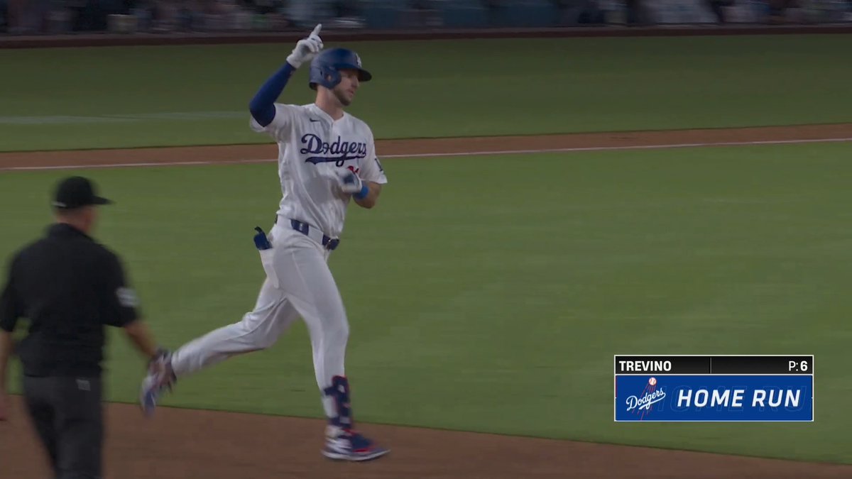 Kyle makes it, 14-1. 😳