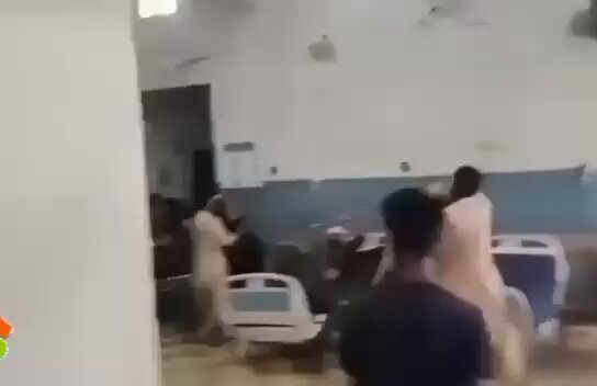 ٹھٹہ (مانچسٹر) سندھ کے اسپتال میں مولا جٹ فلم کی شوٹنگ 😎