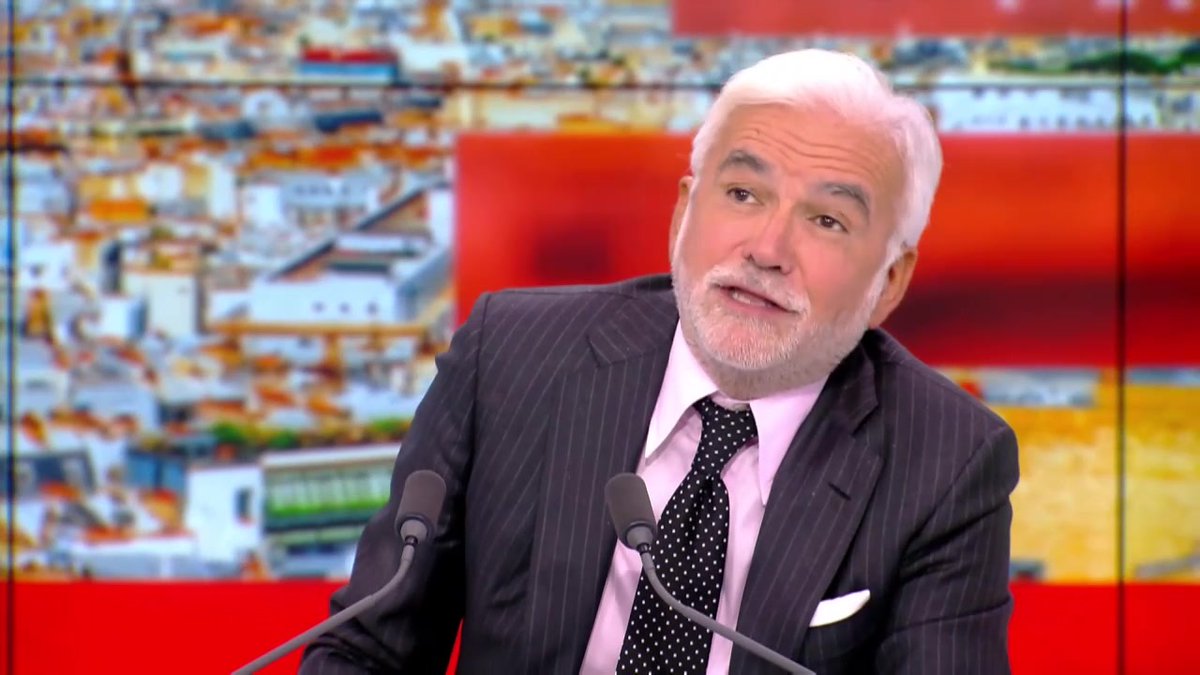 David Lisnard est allé voir Éric Ciotti, il lui a dit : tu es très sympathique, je te soutiens mais il faut que tu te détaches du RN, à un moment donné, il faut être sérieux aussi" lance Louis Aliot #HDPros #Europe1