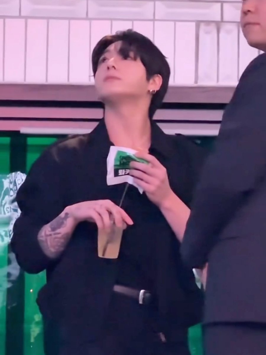 snacking cutely as usual 😭
