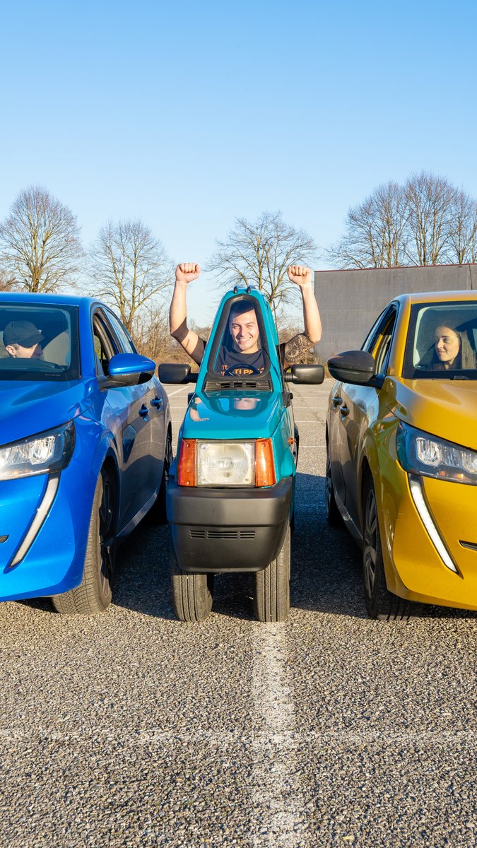 Andrea Marazzi has built the world's narrowest drivable car. At just 50.20 cm wide, parking this thing should be easy... #GWR2027