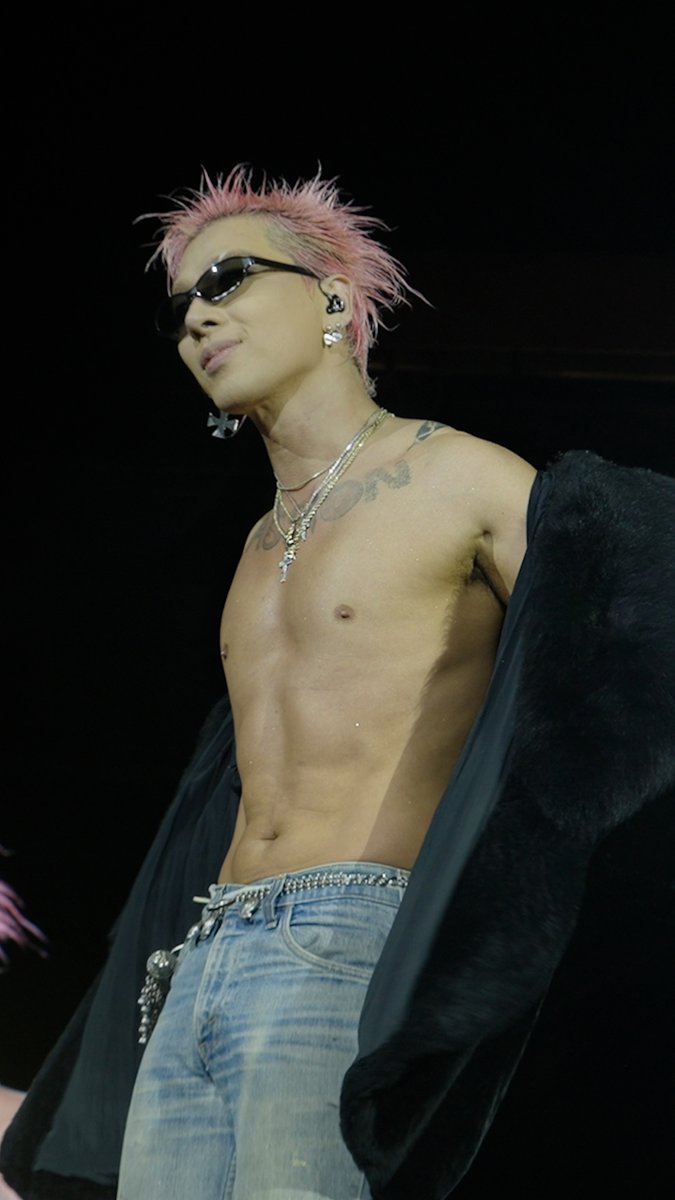 TAEYANG - BIGBANG 2026-2027 WORLD TOUR < XX : COSMOS > IN OAKLAND 💛 #TAEYANG #태양 #BIGBANG #COSMOS_WORLD_TOUR #BIGBANG_IS_BACK #20thAnniversary #THEBLACKLABEL #더블랙레이블