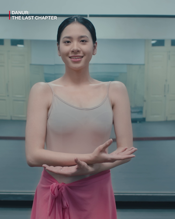 Eh, siapa tuh tiba-tiba nongol waktu Zee Asadel lagi asik latihan balet?
