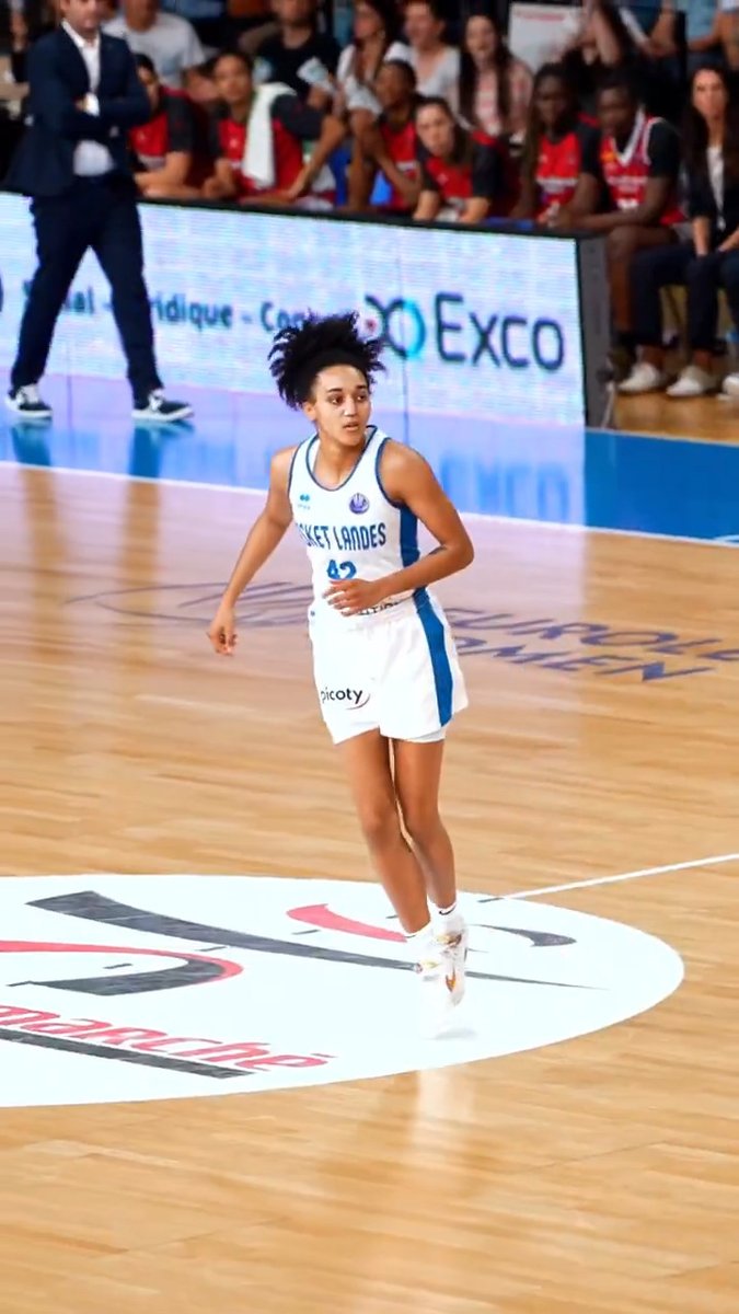 The #EuroLeagueWomen Rising Star Leila Lacan lands in Istanbul! 💎💛💙