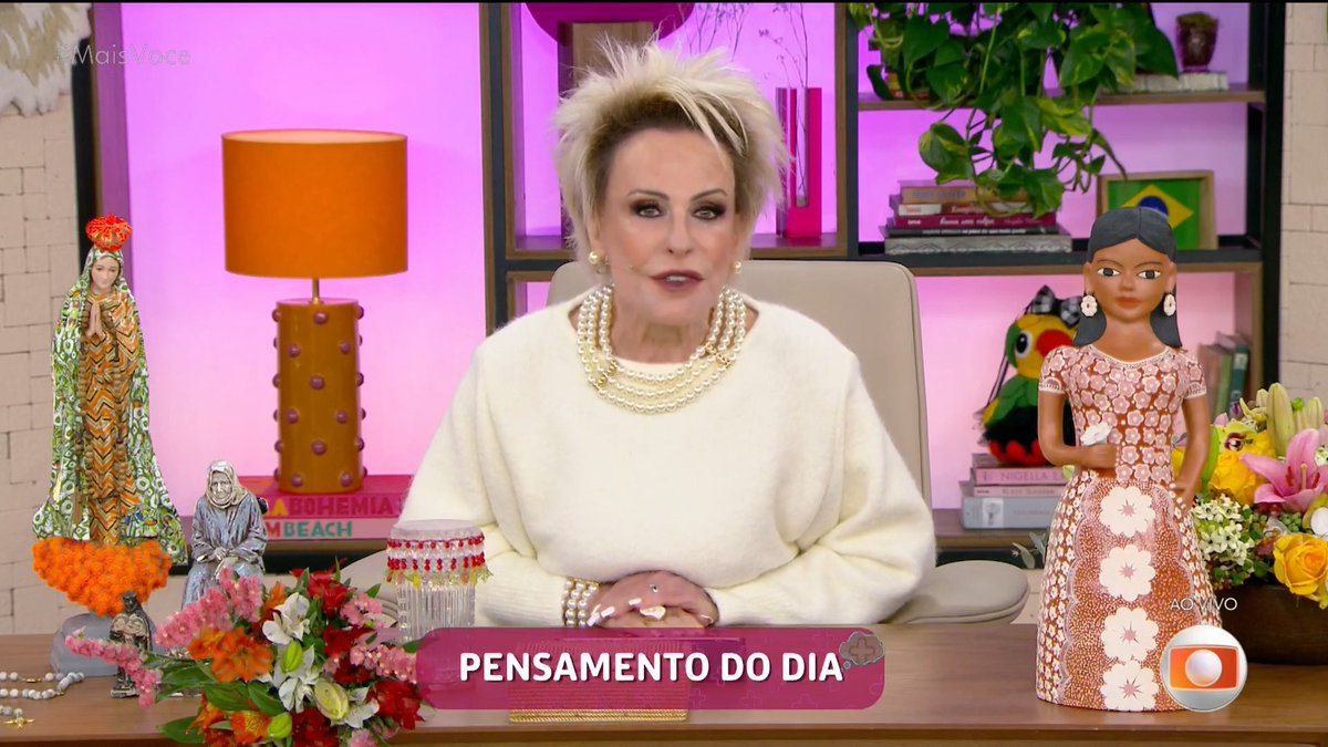 "se as pessoas tão duvidando do quão longe cê pode ir, vá tão longe que cê não possa mais ouvi-las" 🕊️ #PensamentoDoDia #MaisVocê #TVGlobo