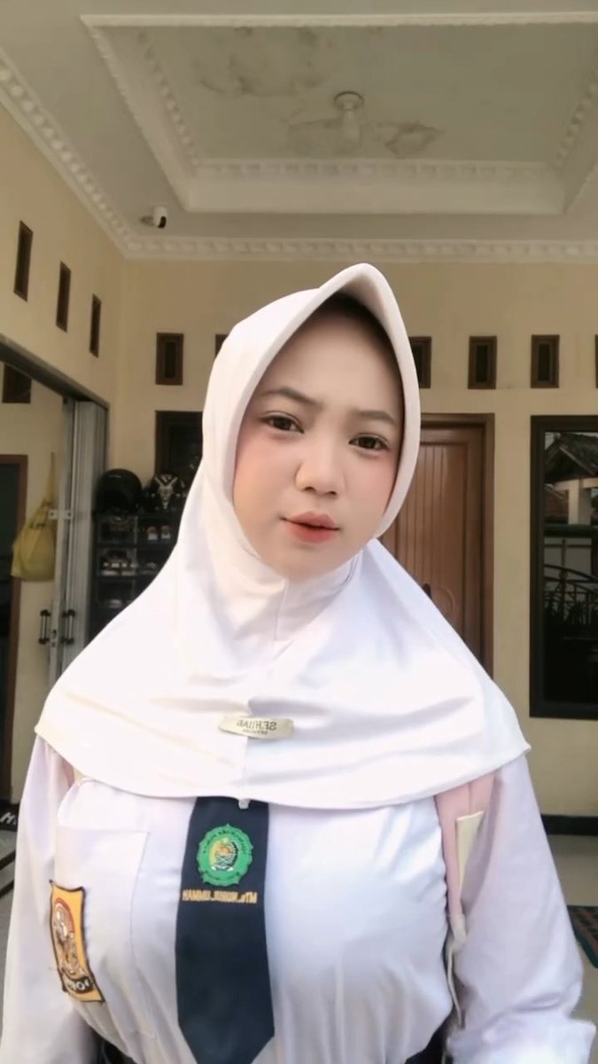 Dede gemes kesayangan Kakak kelas