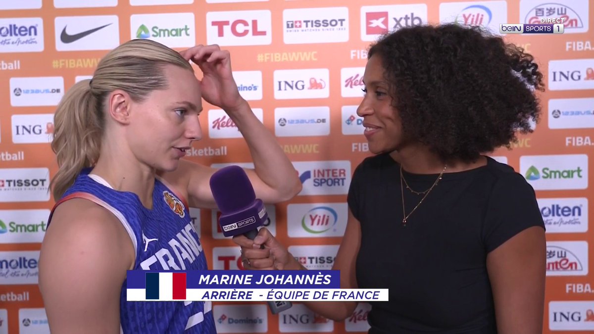 🥰🇫🇷 La joie de Marine Johannès après la qualification historique des Bleues ! 🗣️ « Je me sens bien, on se fait toutes confiance, on partage bien la balle… » #FIBAWWC #CHNFRA