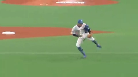 中島卓也の守備と言えばやっぱりこの超絶ファインプレーを思い出す