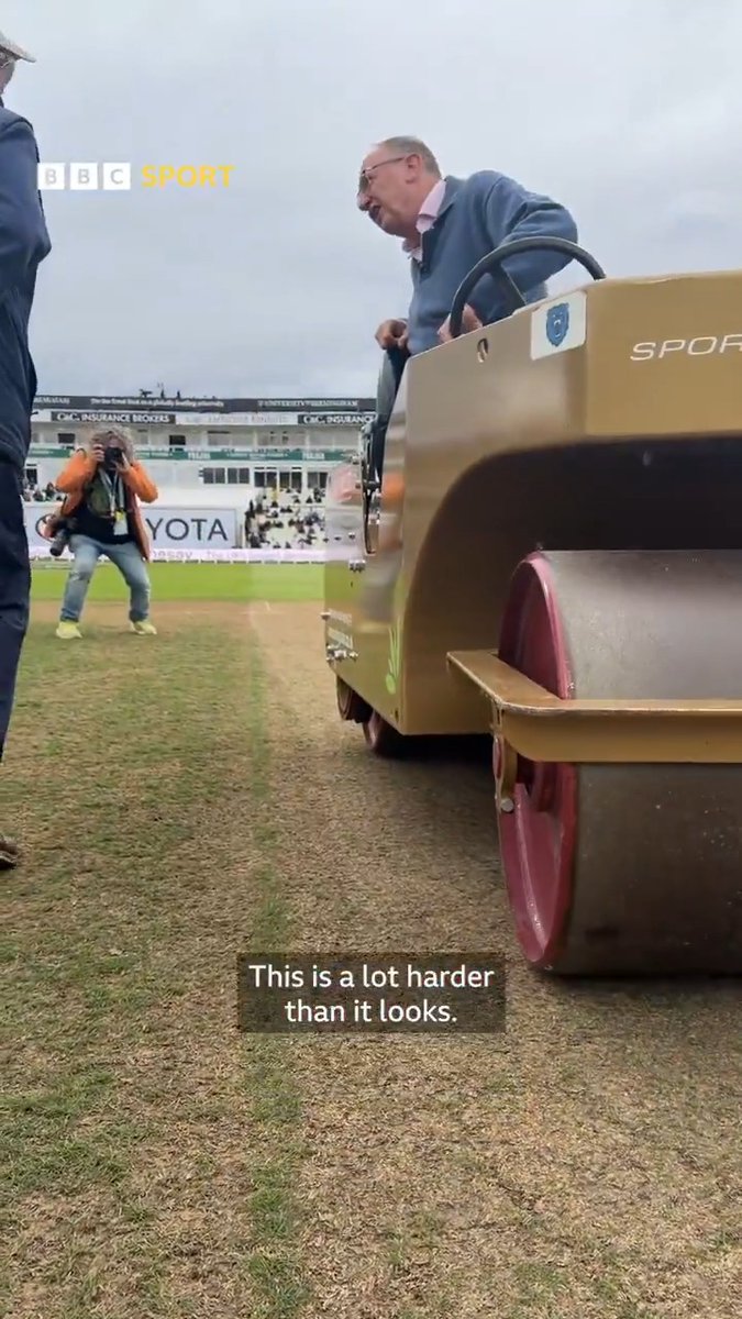 “It’s going a bit slowly!” 😅 Aggers finally gets his go on a heavy roller at Edgbaston ❤️