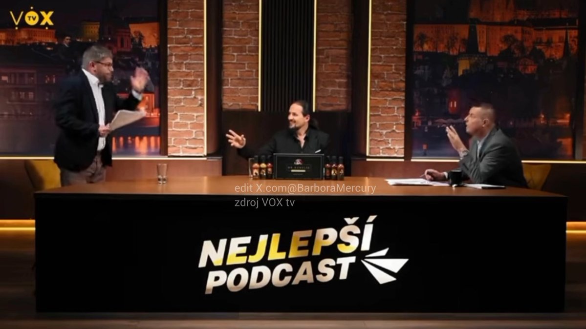 Po ostré hádce s pornohercem Rajchlem odešel Jan Jákob ze studia.