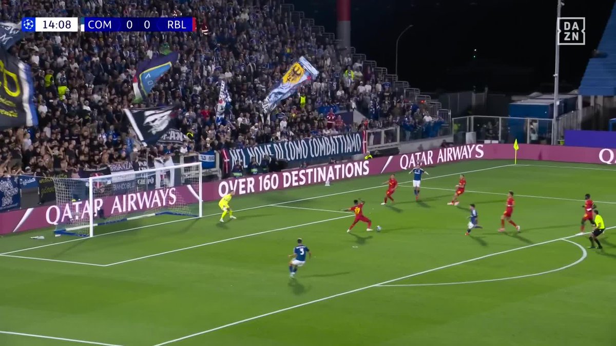 Martin Baturina marcou o primeiro golo da história do Como nas competições europeias.