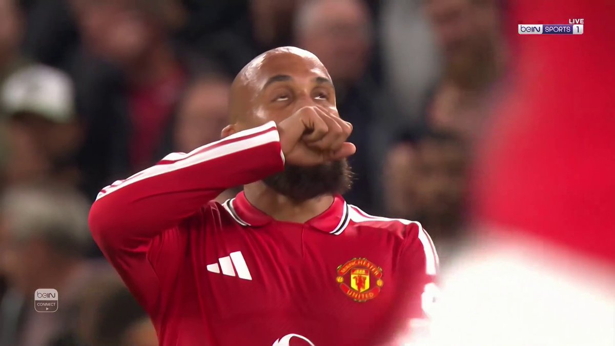 ماتيوس كونيا يفتتح التسجيل لمانشستر يونايتد بعد عرضية من باتريك دورغو #دوري_أبطال_أوروبا