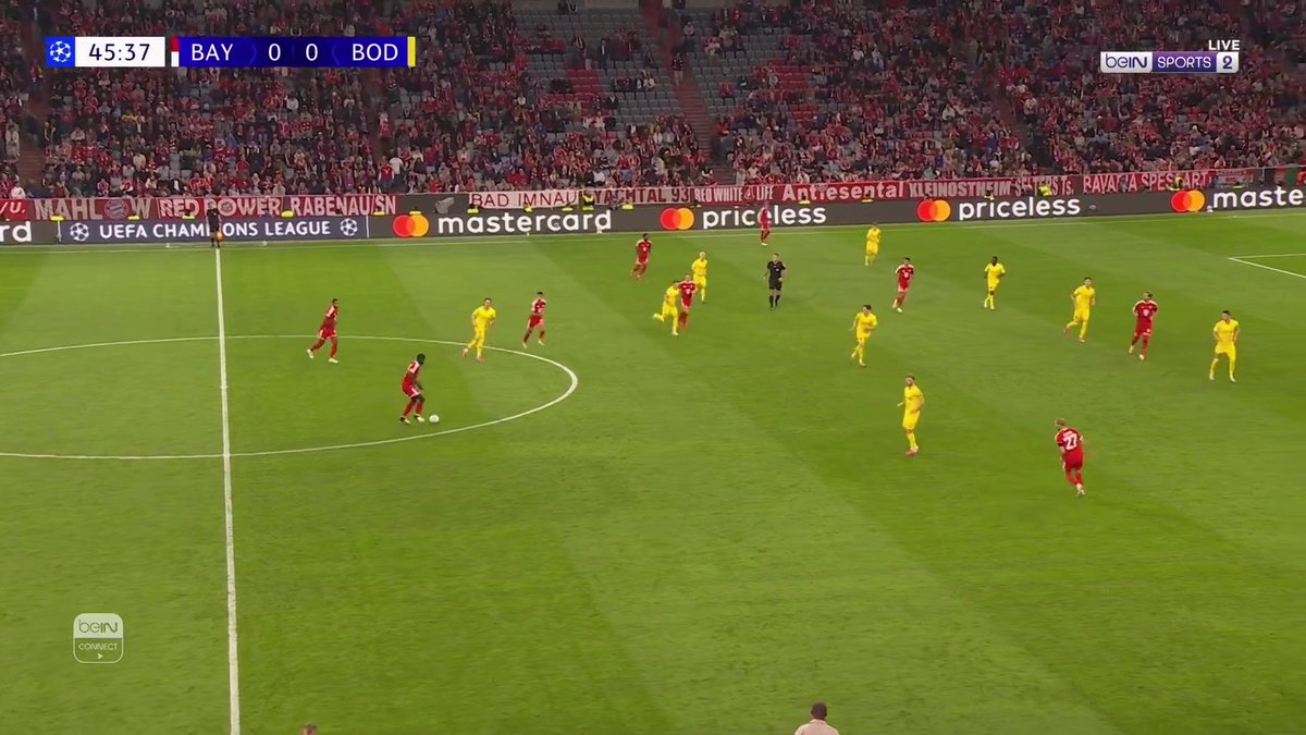 جمال موسيالا يفتتح التسجيل لبايرن ميونيخ #دوري_أبطال_أوروبا