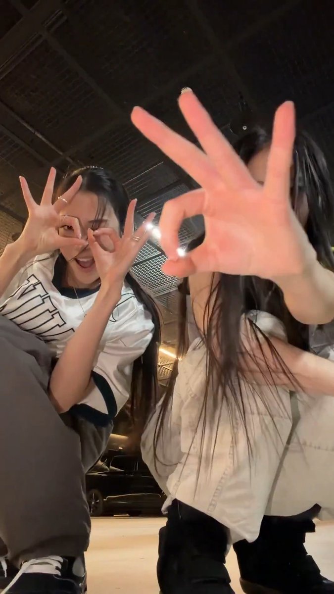 main rappers and main vocalist and they dance THIS WELL??? #NARIN #나린 #GAWON #가원