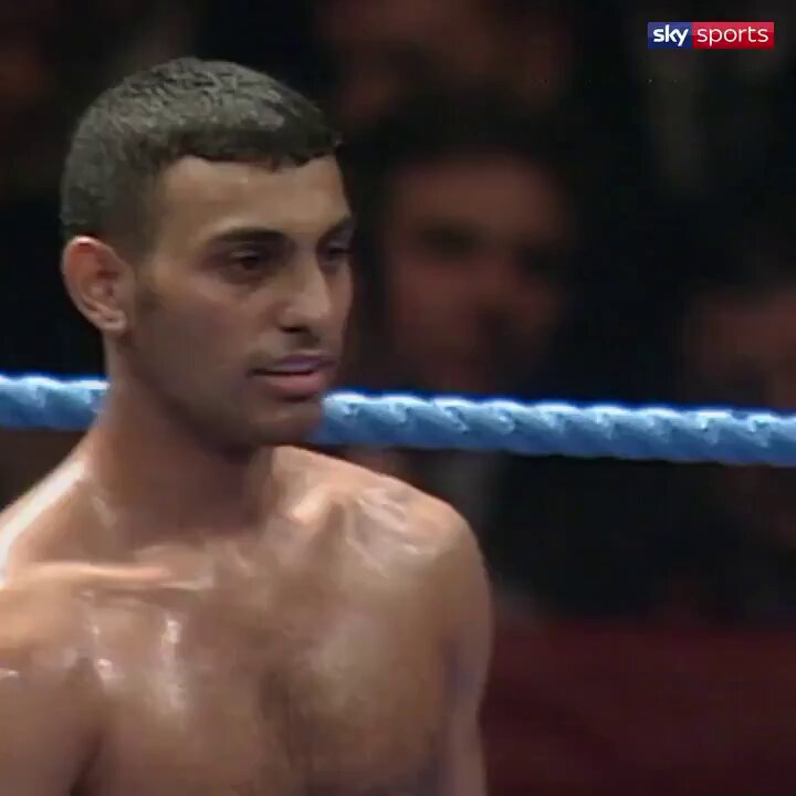 Prince Naseem Hamed only needed three punches to win this fight
