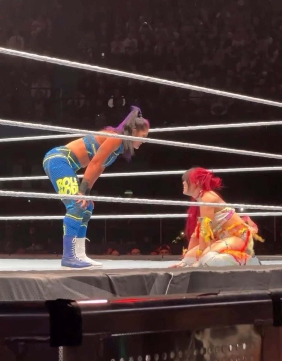 Iyo Sky & Bayley just put on an absolute banger in Colombia. They received: “This is awesome” & “This is wrestling” chants during this one on one matchup. Iyo Sky picked up the victory. #WWEBogota