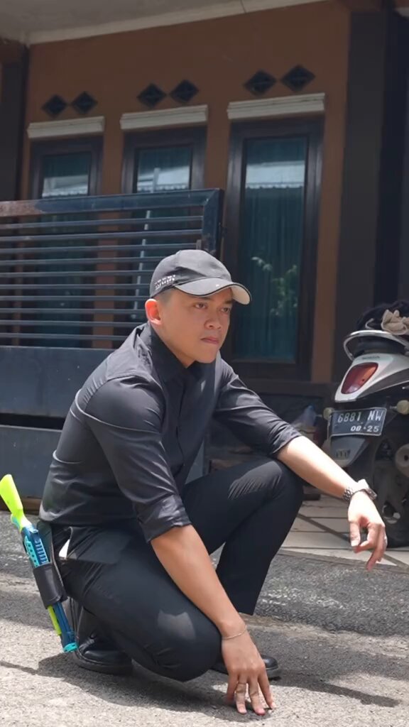 Terakhir deh, siapa tau kalian kangen adegan gendong nya😭👍🏻