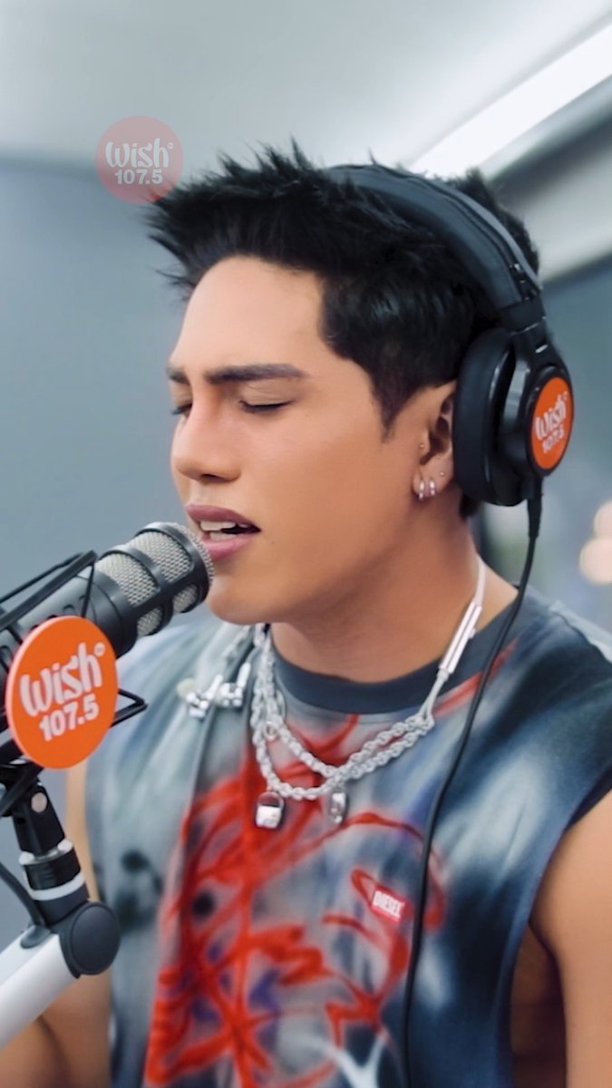 🎶 I THINK I'M CRAZY FOR YOU 🎶 Stream Stell's "Crazy" Wish Bus performance now: #stell #crazy #music #sb19