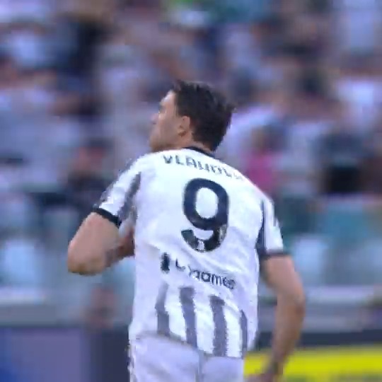 🚀⚽️ Dušan Vlahović’in, Juventus formasıyla Roma'ya attığı gol.