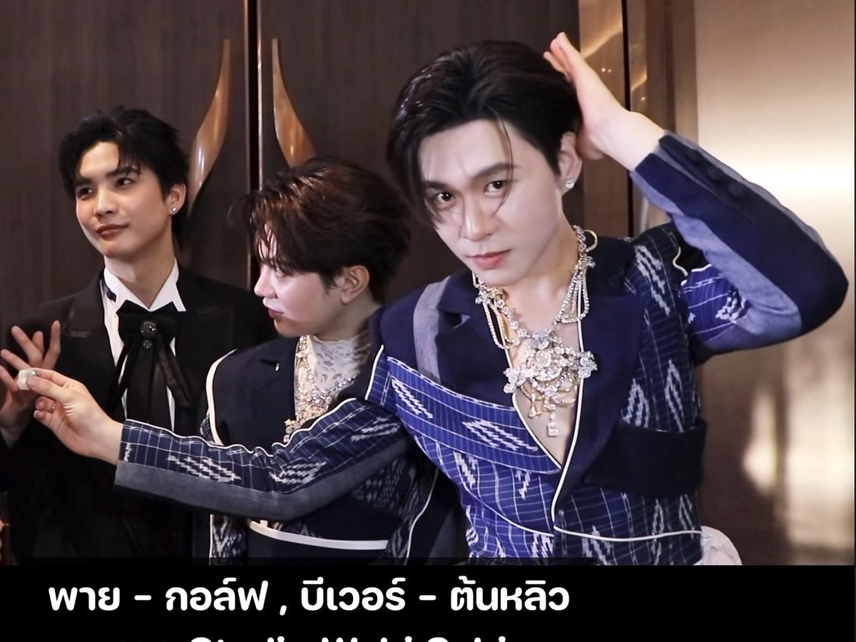 ใครก็ได้มาขำบวเป็นเพื่อนหน่อย จั๊นไม่ชอบเลย(ชอบมาก)555252525525252525525555 พี่นักข่าวบอกให้ยืนหันดีๆ แล้วดูฮีทำ โคตรแอ็คคค ขออนุญาตมาดเด้อมากกก5525252525525552552555555
