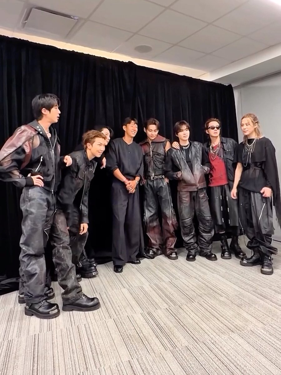the tannies meeting son heungmin backstage !