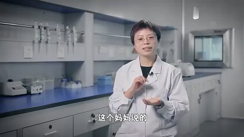 卧槽了让我捋一捋 也就是说这位妈妈，跟他爹干，跟他弟弟干，还特么其乐融融？🤮🤮🤮