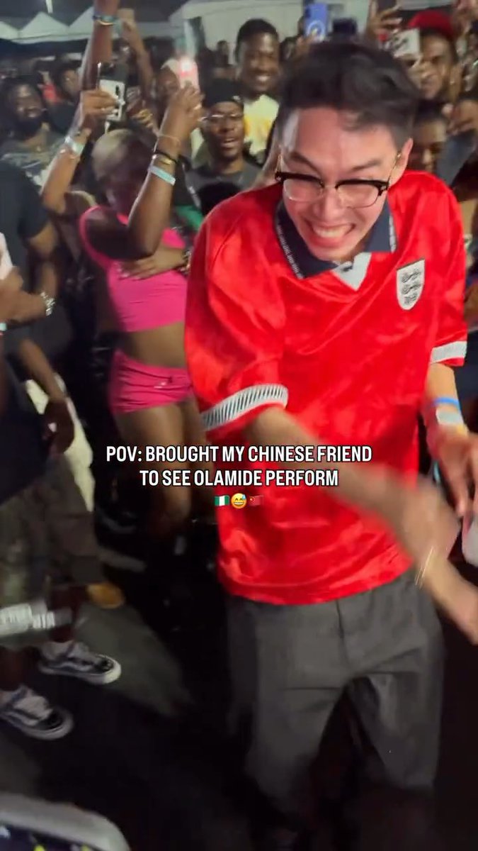 🚨 This Chinese guy was going crazy during Olamide’s set at AfroPlus Fest! 😂🔥