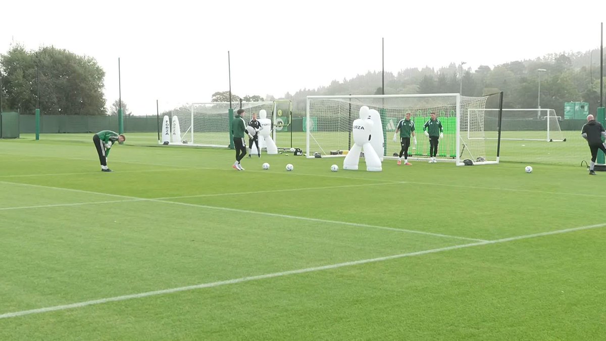 🧤 Johnstone or Sinisalo? ❓ Duran, Hogh or both? ❎ No Baur at training The latest from Celtic training as they prepare to face Rangers in Sunday's League Cup Old Firm clash at Ibrox ⤵️