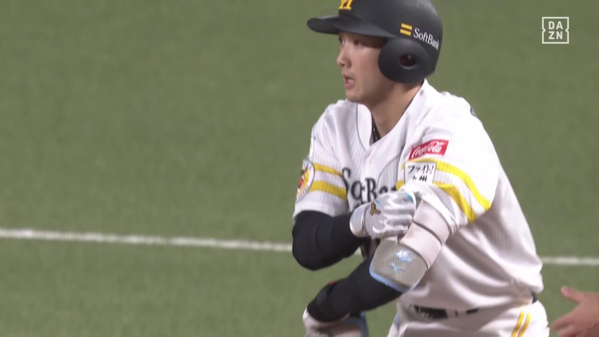 バースデー猛打賞 山本祐大 28歳を自ら祝う 🆓ソフトバンク×ロッテ(無料配信中) #sbhawks #だったらDAZN #FRIDAYBASEBALLLIVE