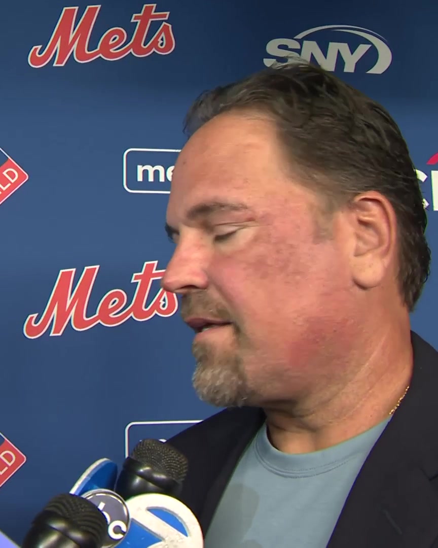 "I felt millions of people behind me" Mike Piazza reflects on his home run after the attacks of September 11th: