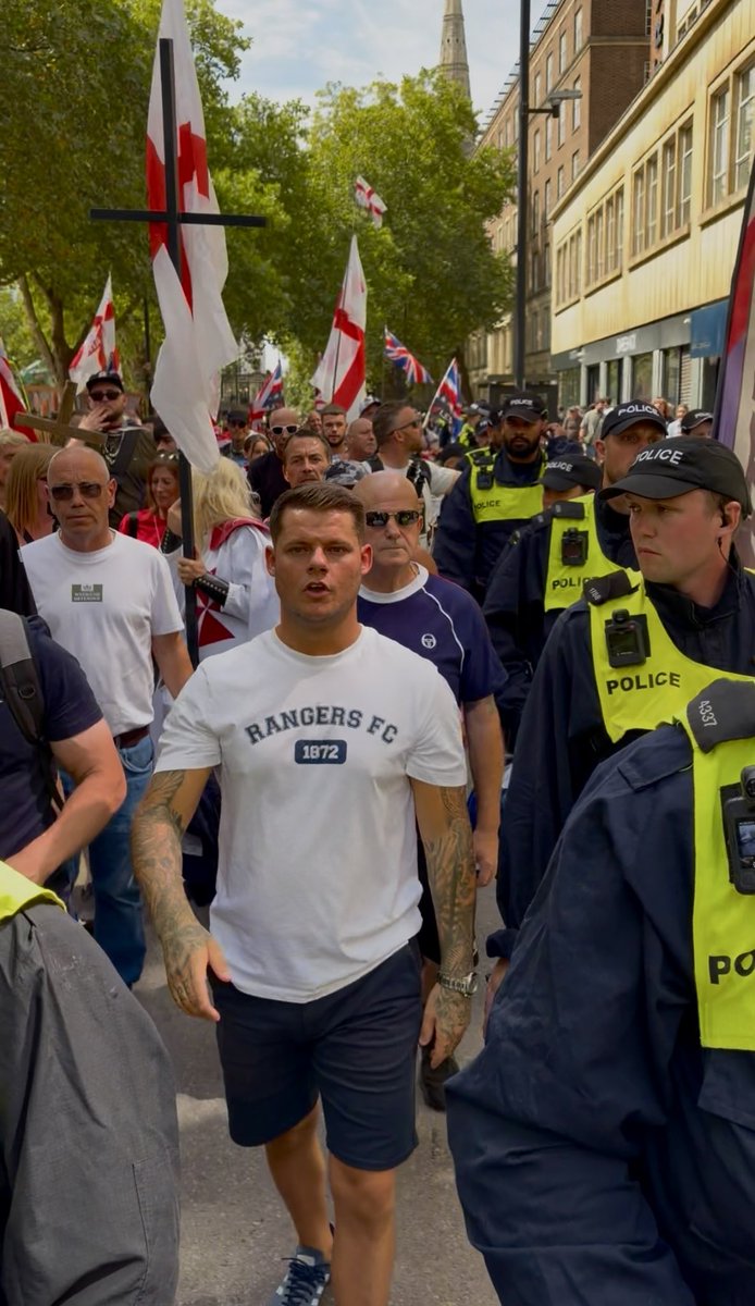 Patriotism is on the rise the country has finally awoken This is only the start of what’s to come I can assure you that people !!! 🇬🇧👊🏻