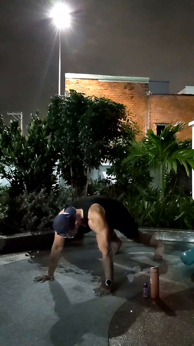 #Day5 "100 BEAST PUSH UPS IN A DAY" Thử thách thực hiện trong 21 ngày. Bài tập tác động toàn thân tương tự bài Burpee.