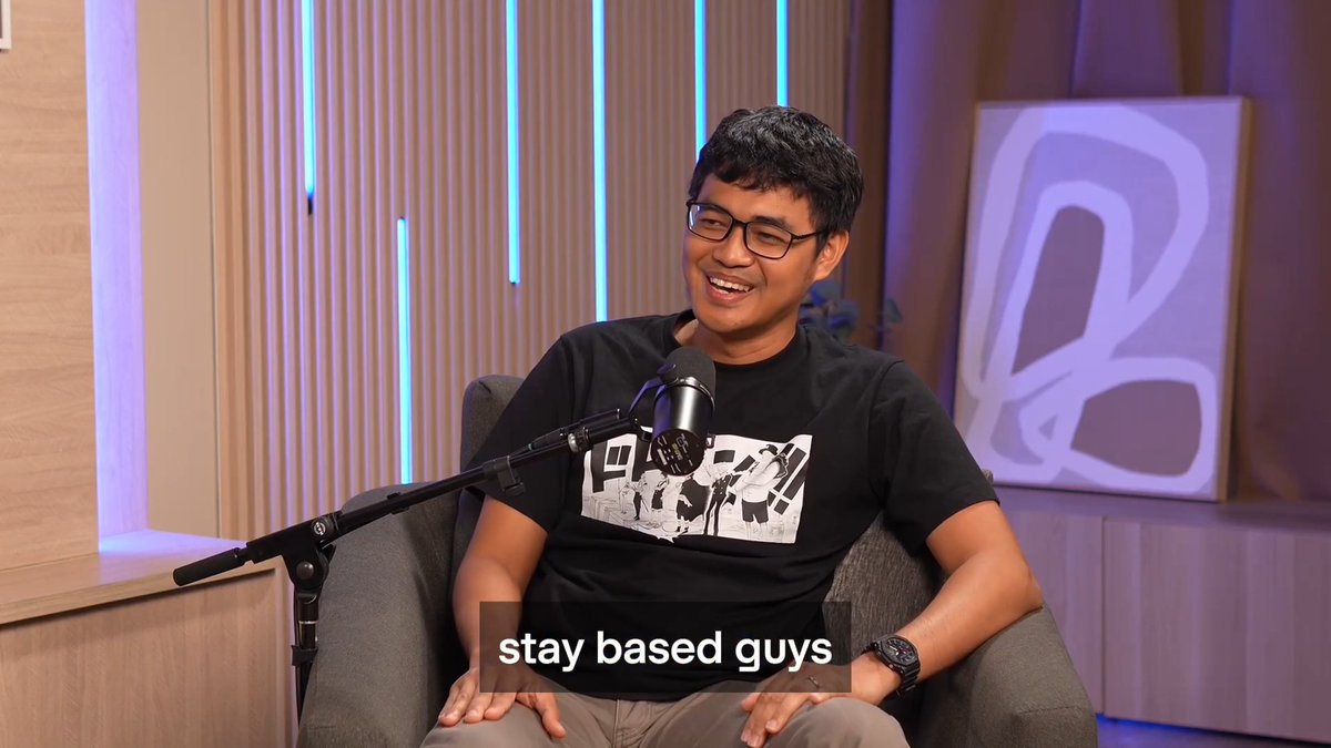 Meet Kevin. He's building the GitHub for AI agents with GitLawb on Base We sat down with Kevin at the Baseapac × New Campus Circuit Accelerator to unpack how he scaled this fast and why he chose Base