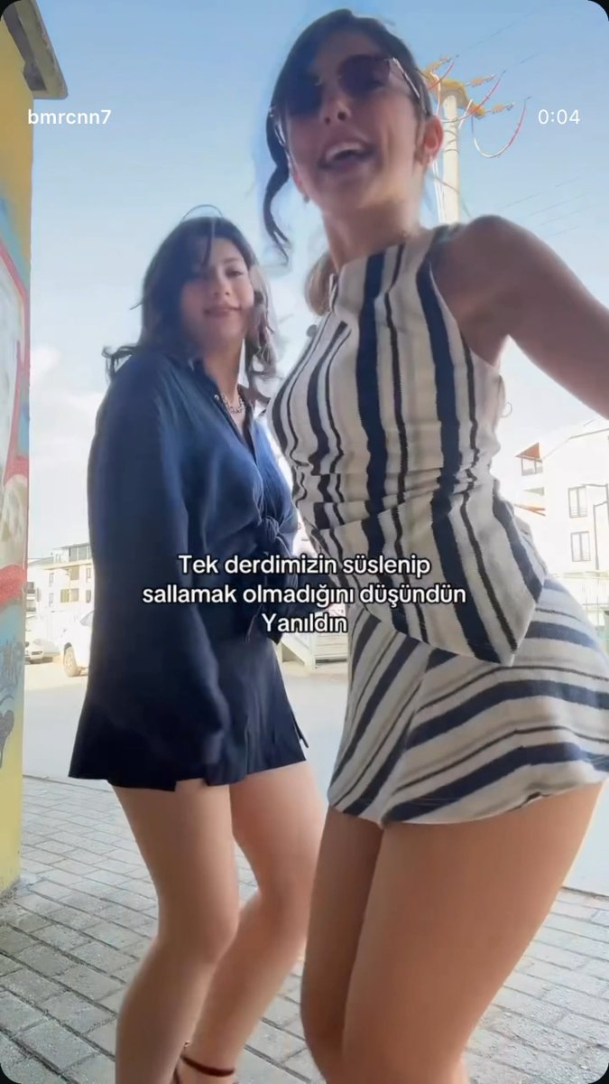 Yanlış Anlaşılma Olmasın ha Tek Dertleri Süslenip Sallamakmış🥴😳